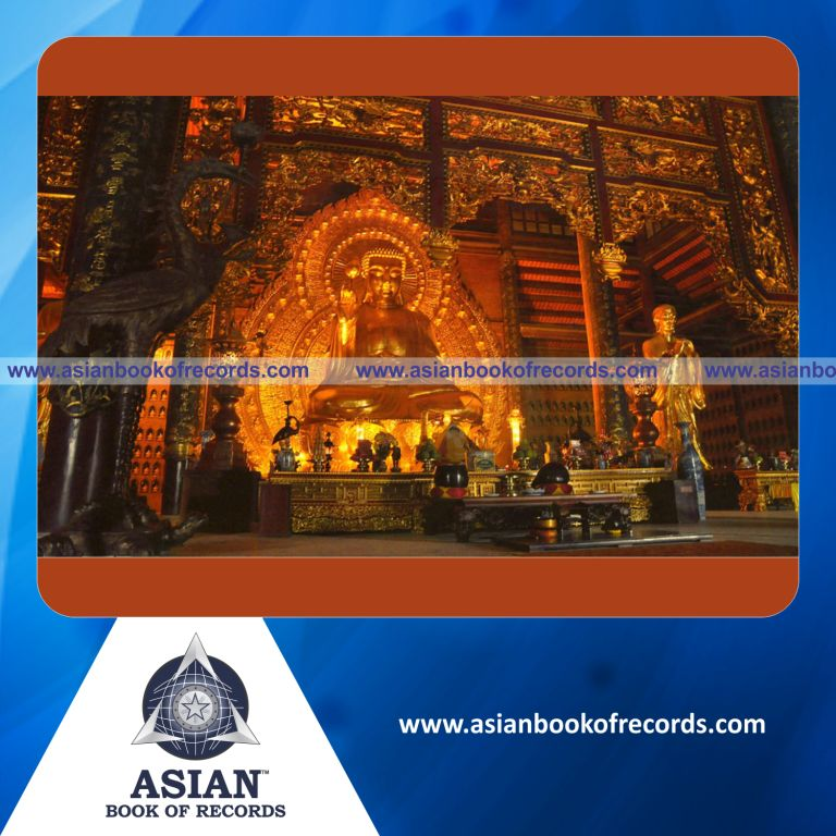 Largest Glid Bronze Buddha Shakyamuni Statue