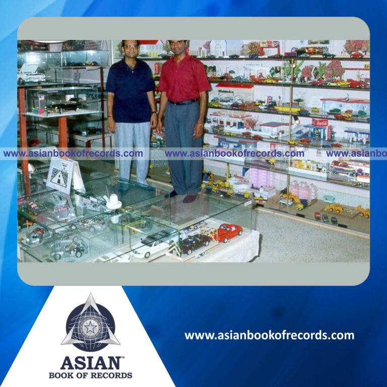 Highest Number of Authentic Scale Model Miniatures Collected by a Team