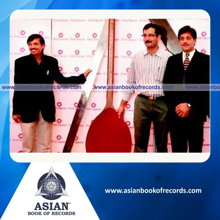 Largest Wooden Spoon made by a Team