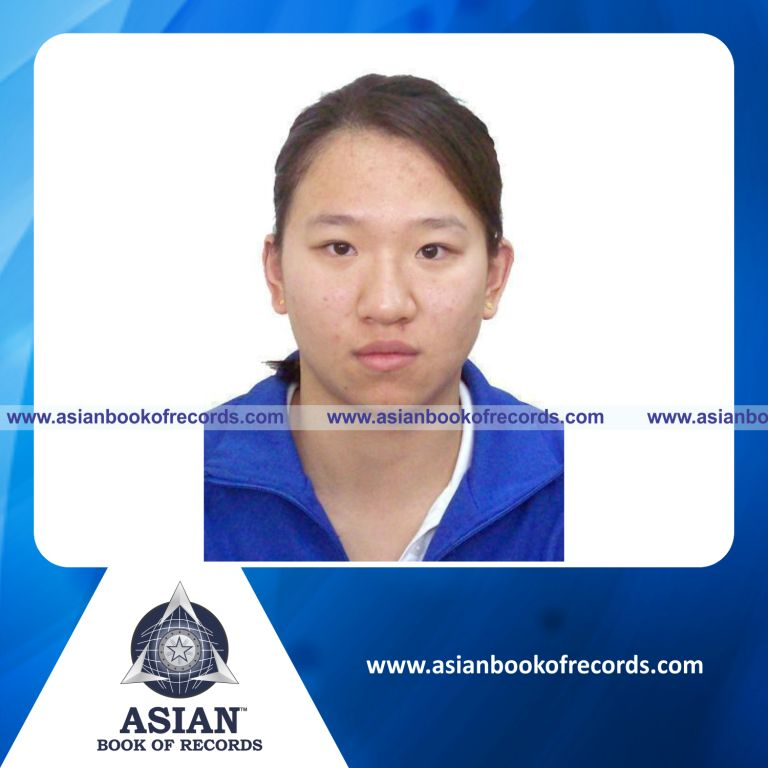 Fastest Time to Perform 800 Meters Immersion Finswimming (Female)