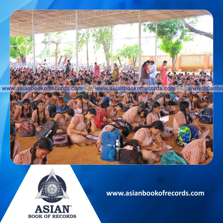 Highest Number of Participants Solving Word Puzzles Simultaneously (Single Location)