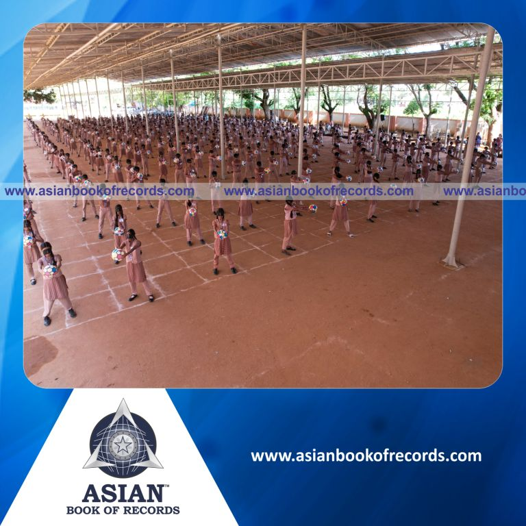 Highest Number of Participants Performing a Sports Drill while Blindfolded and Holding a Ball Simultaneously (Single Location)